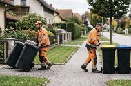 Neue Mülltonnen im Anrollen Neue Mülltonnen im Anrollen